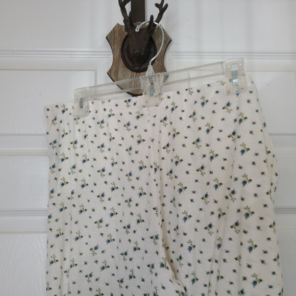 Talbots Woman's Chatham Lightweight Pull on Ankle pants, Size:Large  Color:White - Picture 8 of 12
